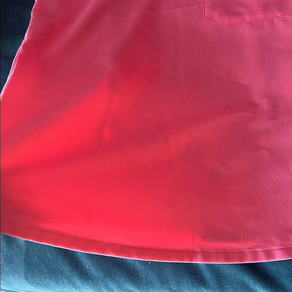 Figs Women's Pink Scrub Set - does have stains, please see pictures - Picture 6 of 6
